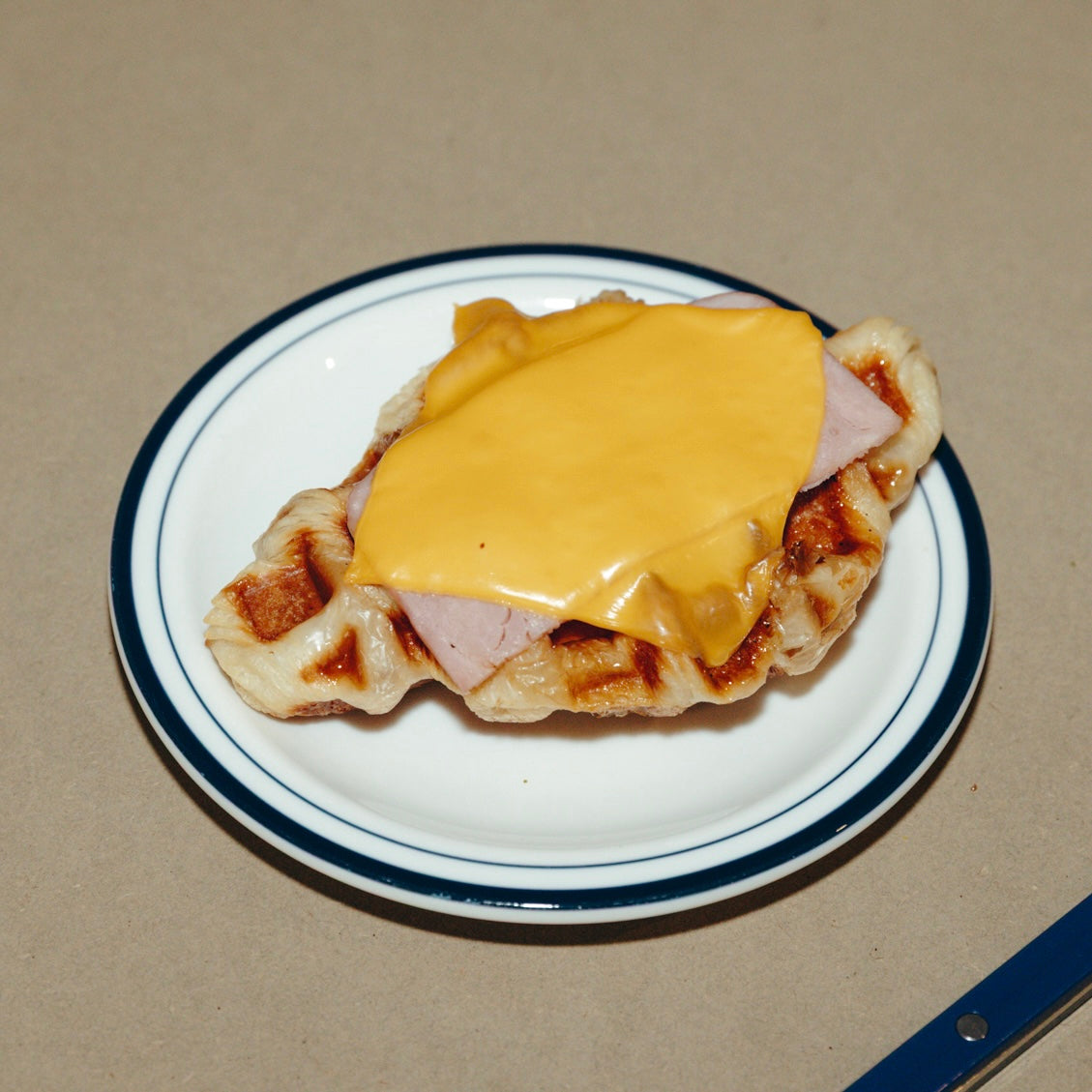 火腿起司可頌鬆餅