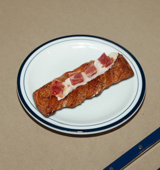 生火腿布拉塔起司丹麥